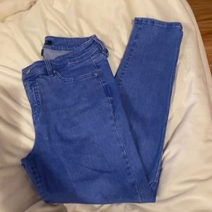 Stone wash jeans